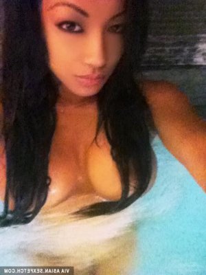 Mely escort girl Lima, OH